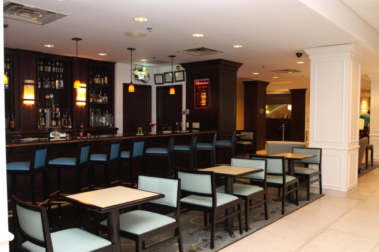 Bar Lounge Area at Holiday Inn Budd Lake